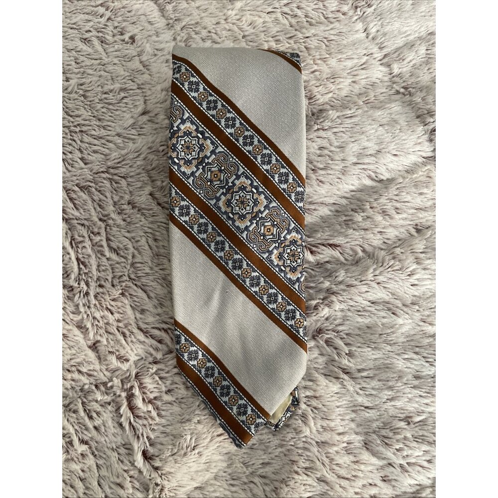 READ Vintage Johnny Carson Mens Tie / Necktie ~ 1960's - 1970's ~ MCM Polyester